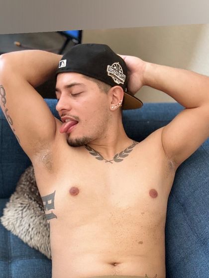 ooh.who.is.he OnlyFans picture