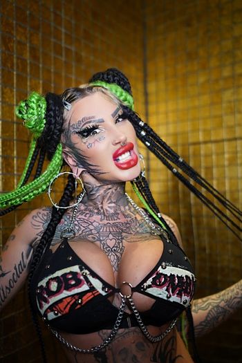Bonnie Breakdown Domina
