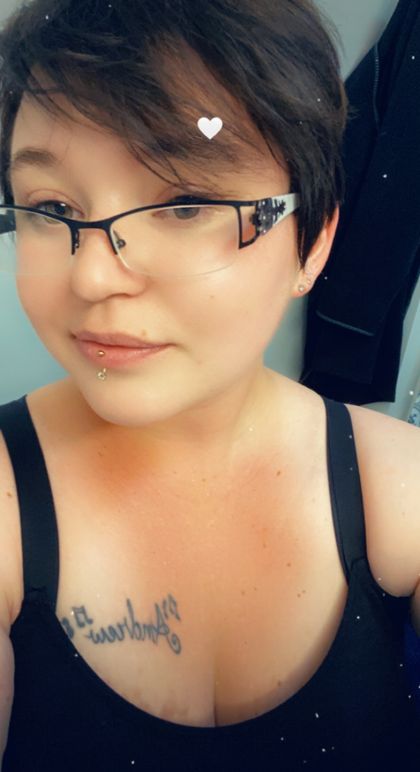 barefootbunnybrat OnlyFans picture
