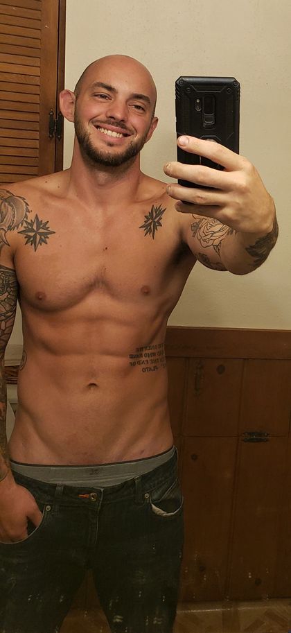 nicelyhungking OnlyFans picture