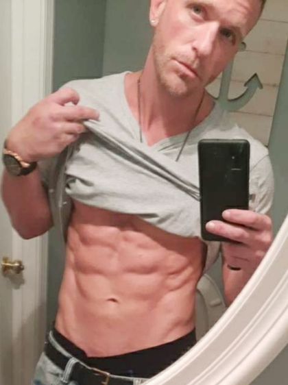 b_lowthebelt25 OnlyFans picture