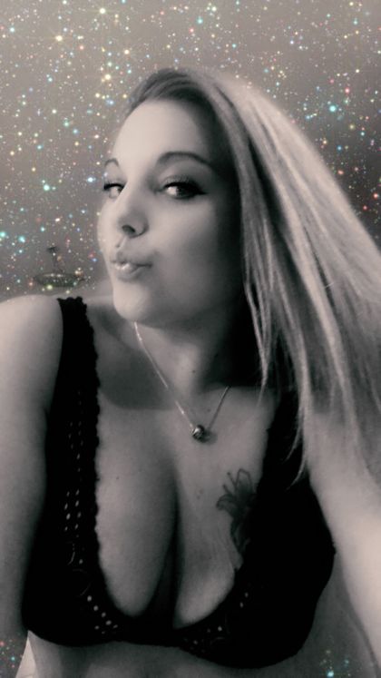 blueeyez72107 OnlyFans picture