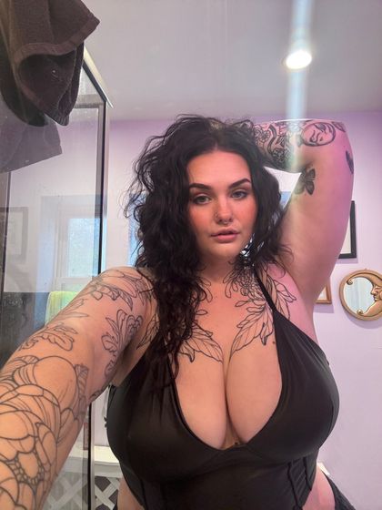 princessviolet727 OnlyFans picture