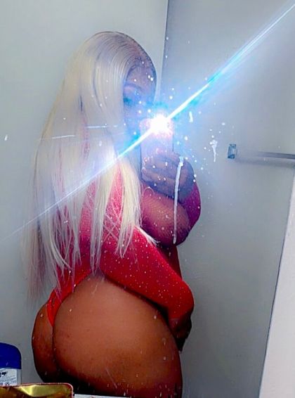 natashaaroyalee304 OnlyFans picture