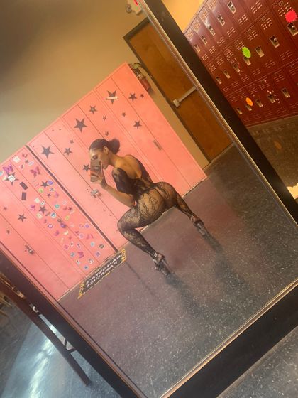 naiyhalove OnlyFans picture