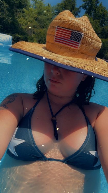 toksikchik OnlyFans picture