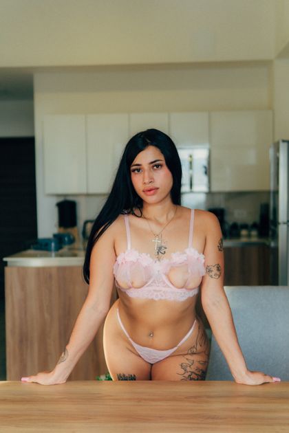 arelymayerly OnlyFans picture