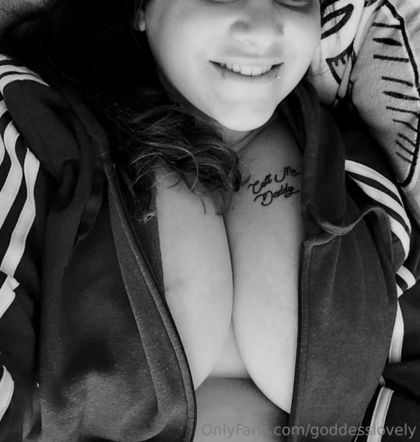 goddesslovelyfreepage OnlyFans picture