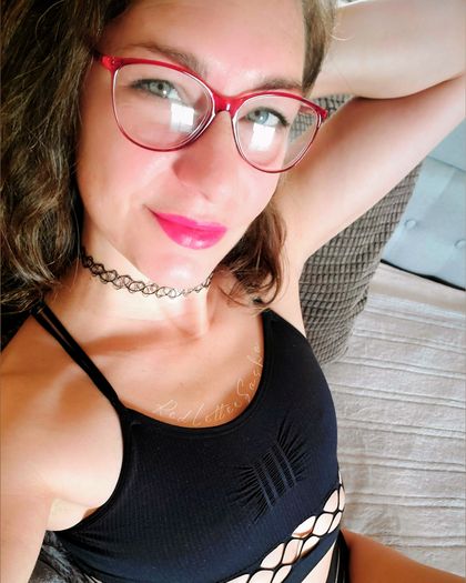 redlettersasha OnlyFans picture
