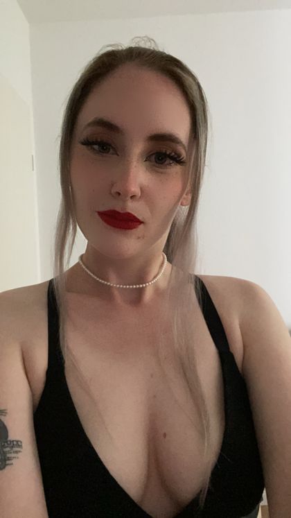 thegoddessviolette OnlyFans picture