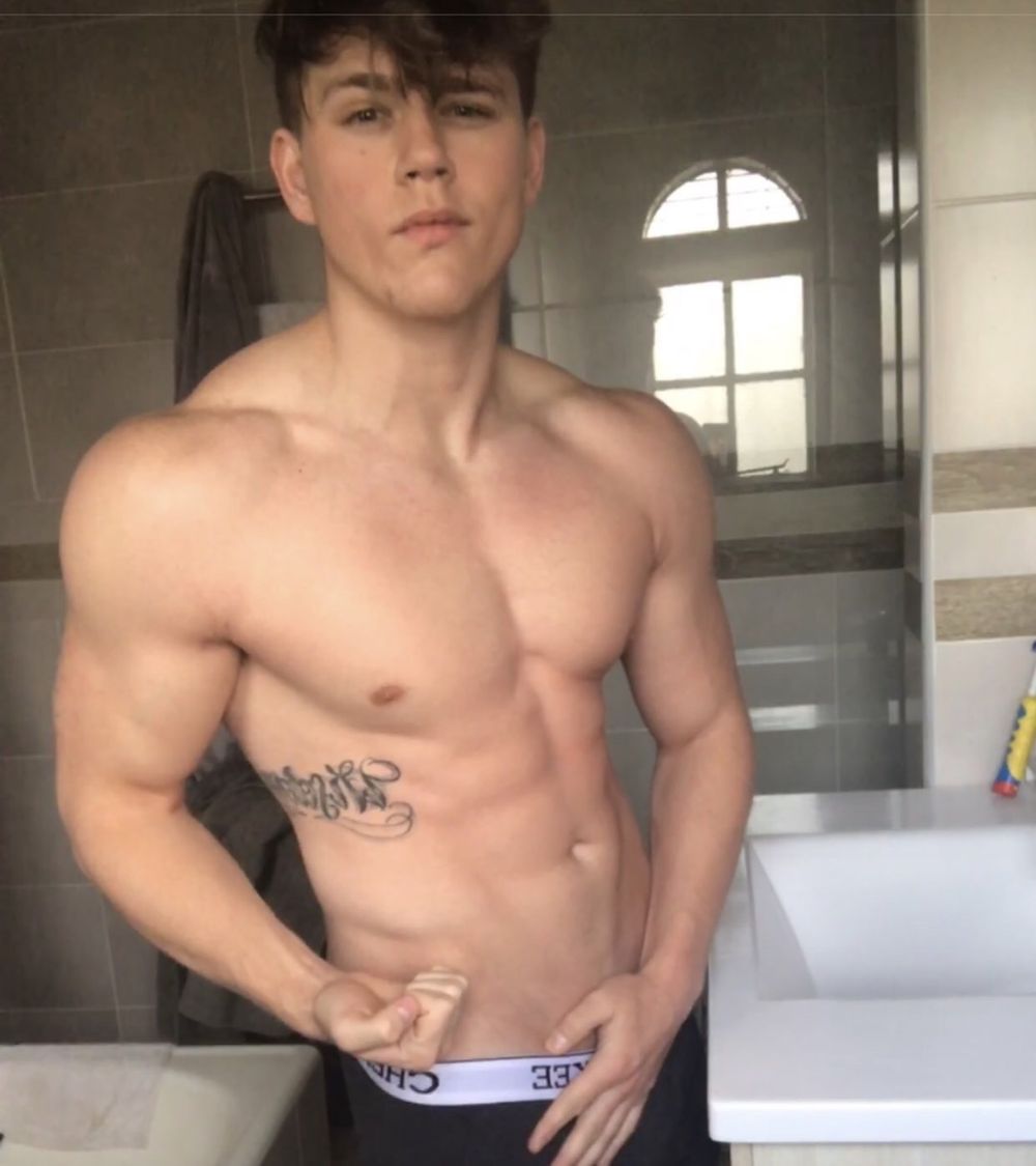 jawline OnlyFans profile picture