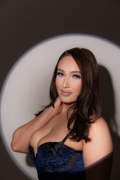 ellielmommy OnlyFans picture