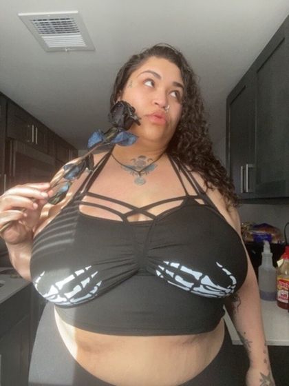 gothiicmiilk OnlyFans picture