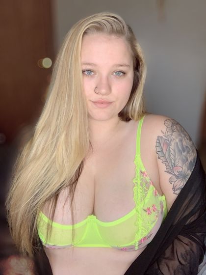 favalee72 OnlyFans picture
