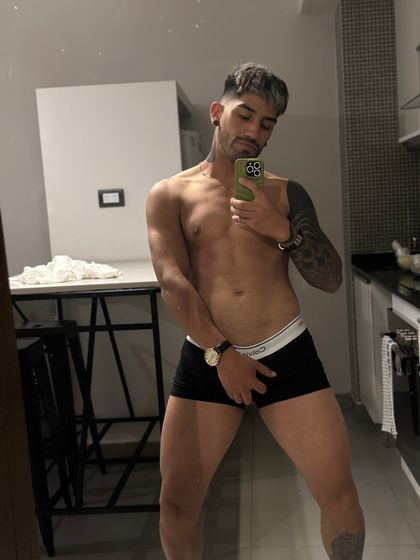 adrianescobar OnlyFans picture