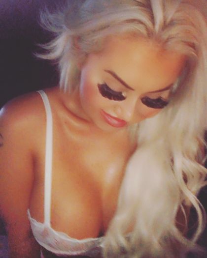 mandaahugs OnlyFans picture