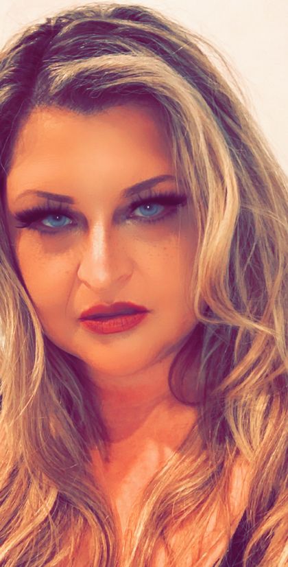 nikkisexxi OnlyFans picture