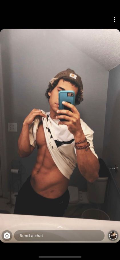 isaacchains OnlyFans picture