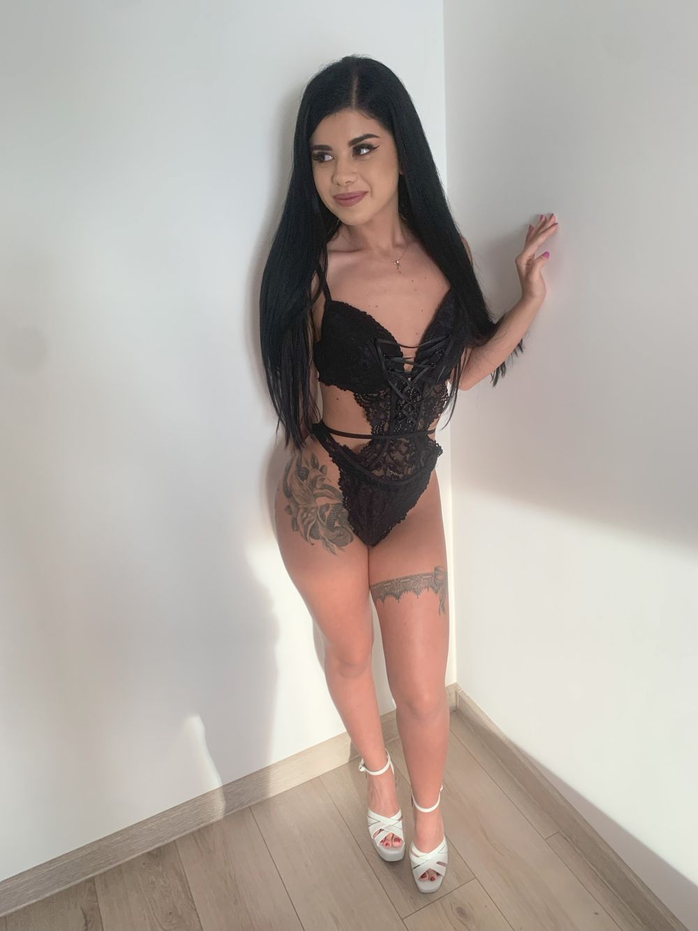 adiravalencia OnlyFans profile picture