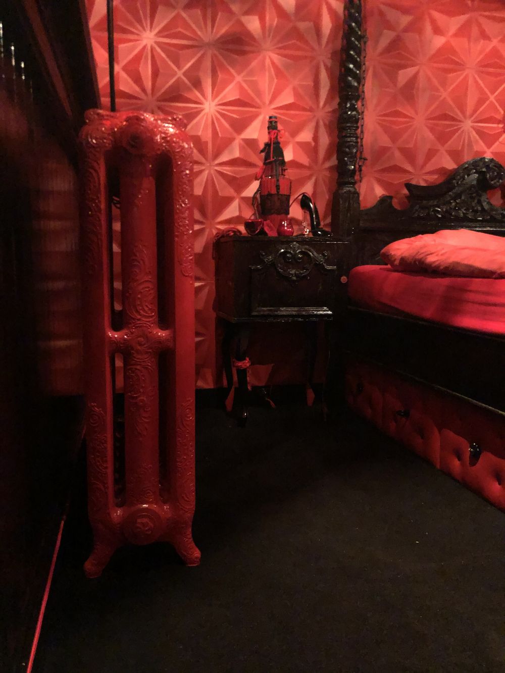 redroomlove OnlyFans profile picture