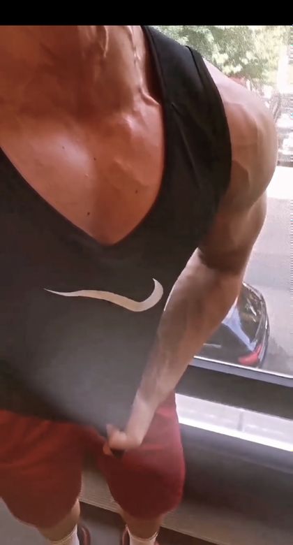 mihai916 OnlyFans picture