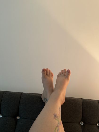 nursing-feet OnlyFans picture