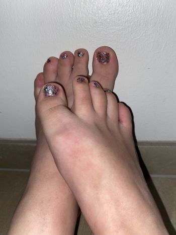 Emma’s Wide Feet