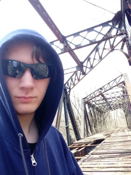 brandon44325 OnlyFans picture