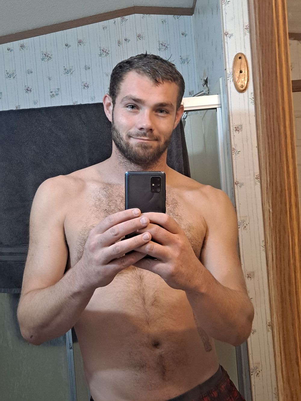 mightwant2tryyou OnlyFans profile picture