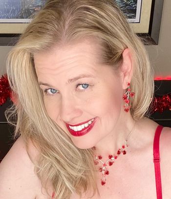 traci_love OnlyFans - Free Trial - Photos - Socials | FansMetrics.com