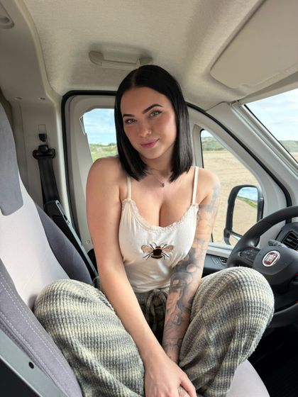 lylou_black OnlyFans picture