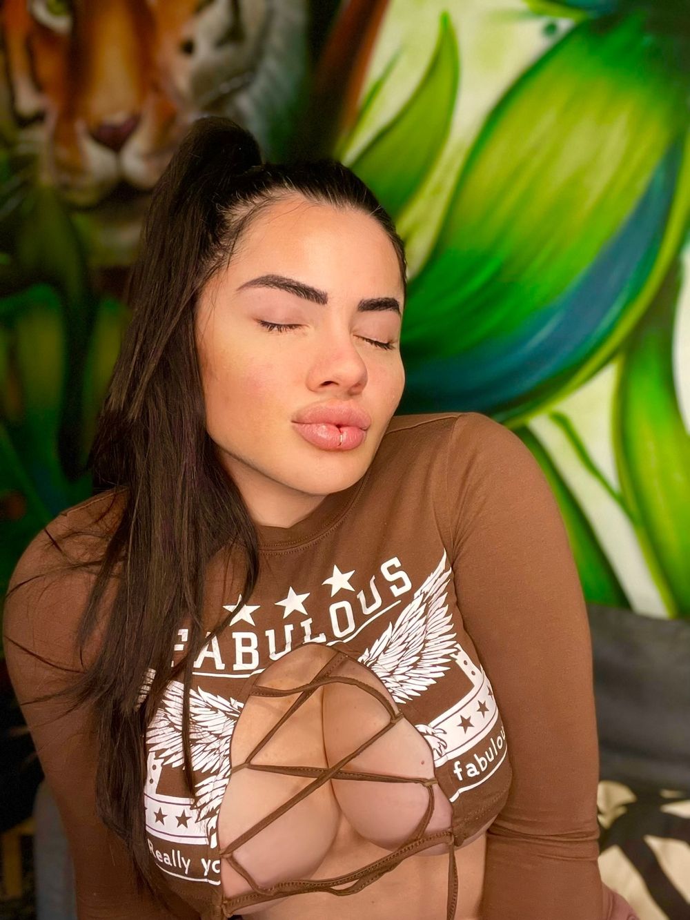 majo_secrets OnlyFans - Free Trial - Photos - Socials | FansMetrics.com