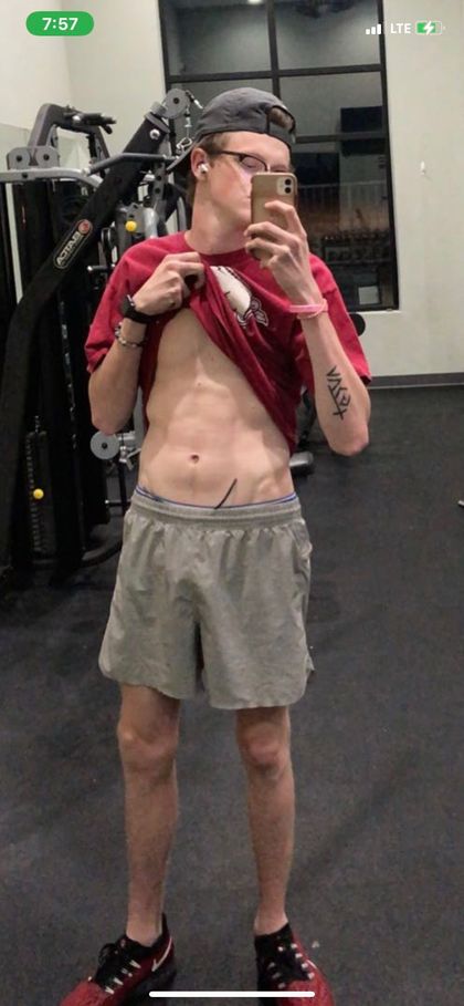 eli-smokes OnlyFans picture