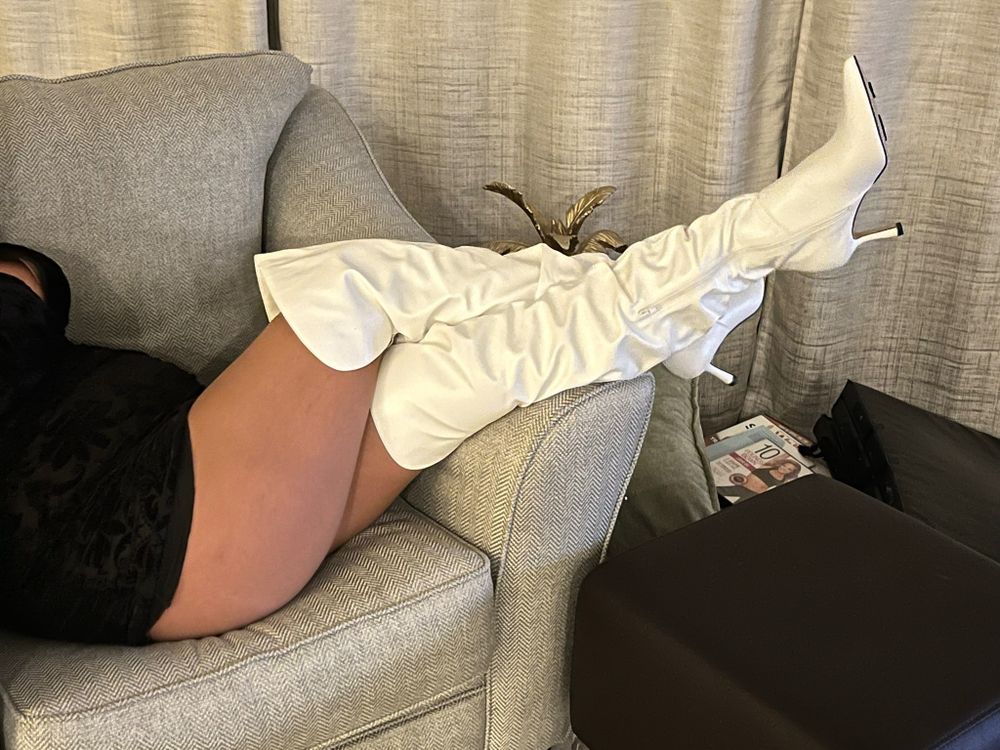 naplespantyhosegirl OnlyFans profile picture