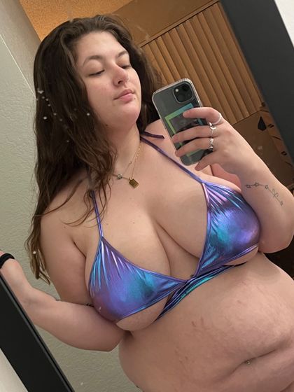 subselena OnlyFans picture