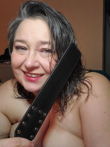 kinkybbwbookworm OnlyFans picture