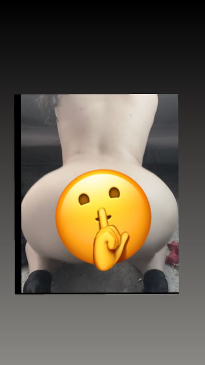 laylaybombom OnlyFans picture