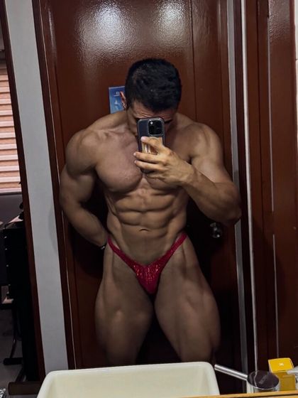 julixbodybuilder OnlyFans picture