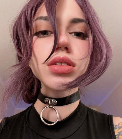 Best Hot E Friend OnlyFans Accounts FansMetrics