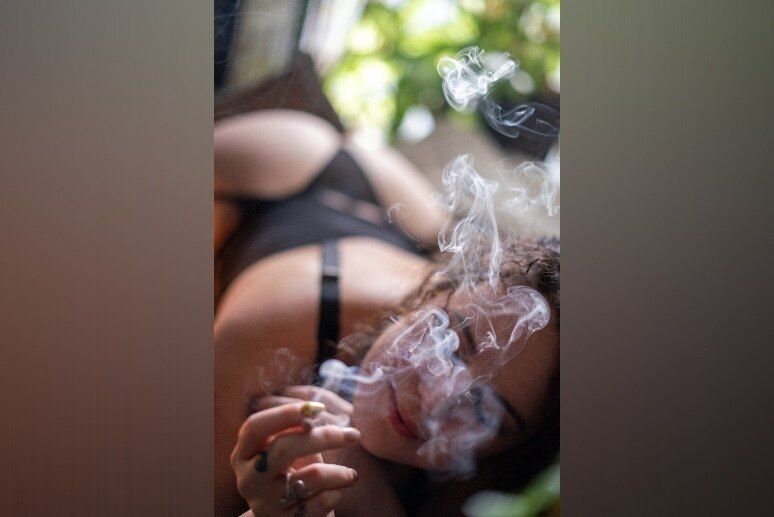 lalalalittlebitalexis OnlyFans profile picture