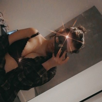 eelizaaxx OnlyFans picture