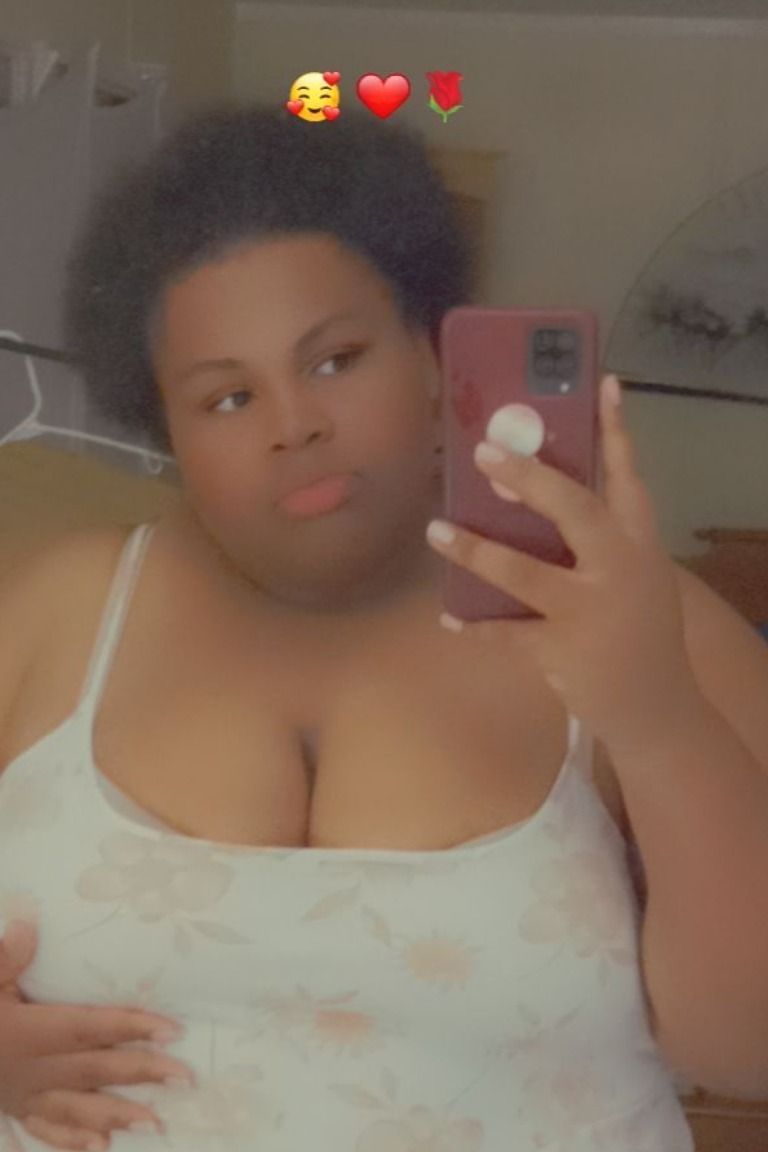 lovely_e00 OnlyFans profile picture