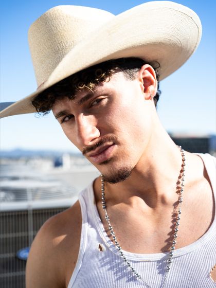 aaronadonis OnlyFans picture