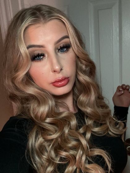 Best Hot Uwu Yor OnlyFans Accounts | FansMetrics.com