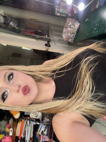 avizla OnlyFans picture