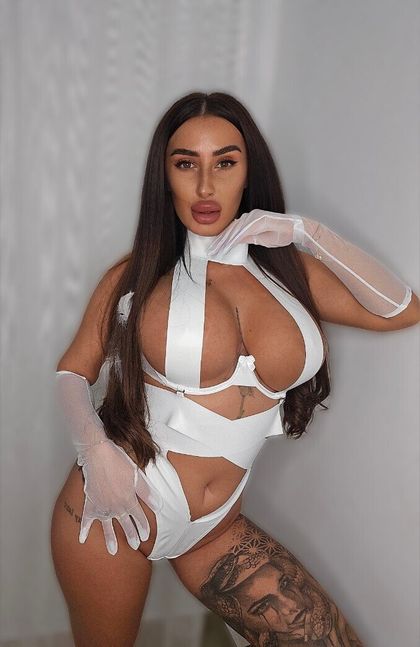 adelinexxx OnlyFans picture