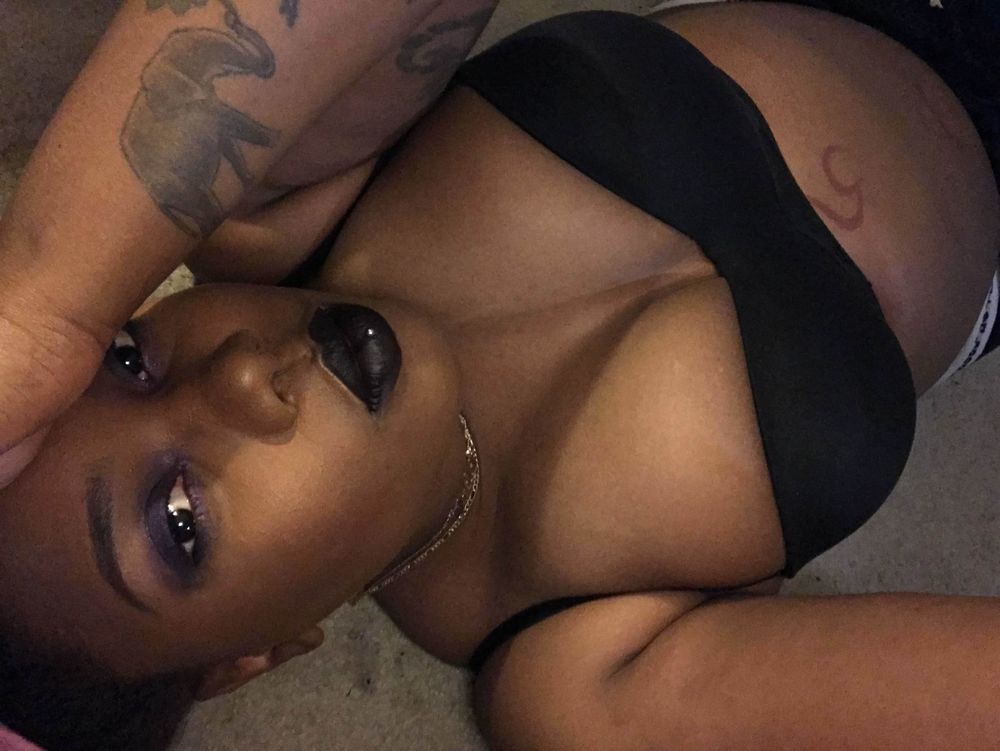 erynagape OnlyFans profile picture