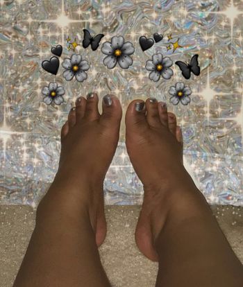 👣✨