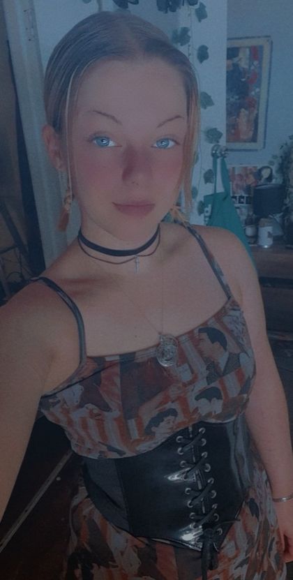 juneyxtra OnlyFans picture