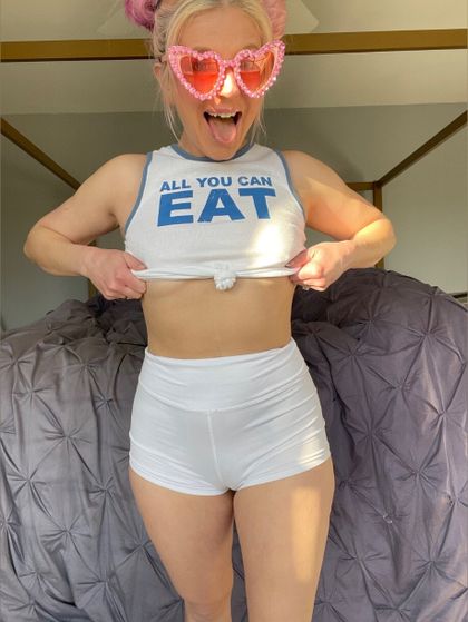 bowtienecklace_free OnlyFans picture